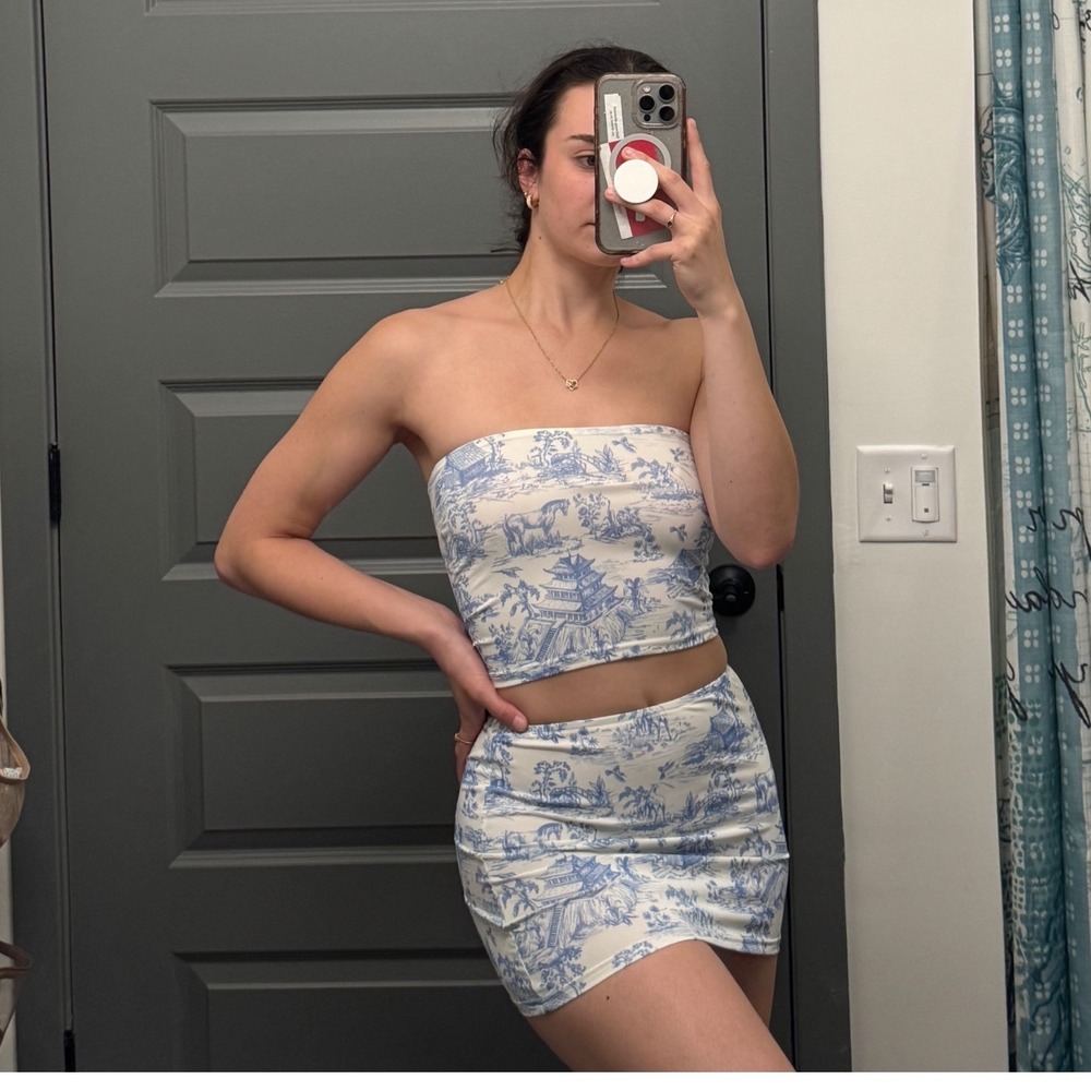 Edikted Blue White Toile De Jouy size small 2 Piece Set Tube Top Mini Skirt